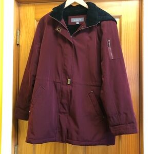 LIZ CLAIBORNE Women's Hooded Winter Parka Coat / Size Medium / Burgundy / Warm